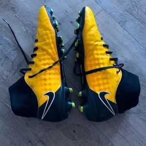 Nike Magista soccer cleats size 8